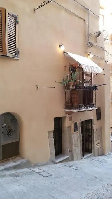Cagliari Centro Apartment